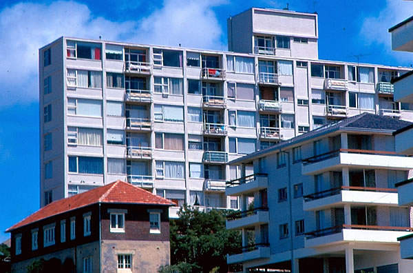 Picture of the Sandridge Street Highrise - 1974